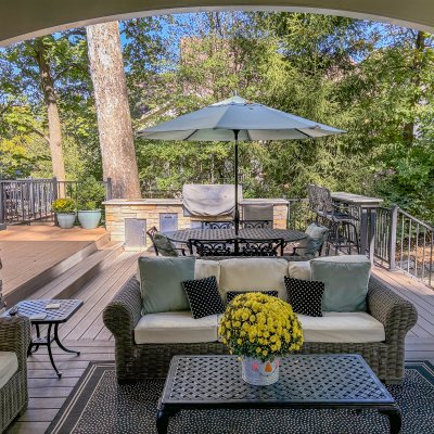 covered patio outdoor living area